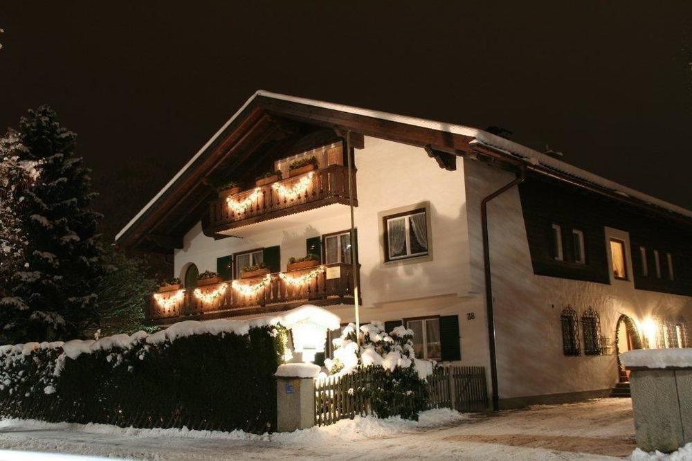 Apartments- Und Ferienhaus Anton Гарміш-Партенкірхен Екстер'єр фото