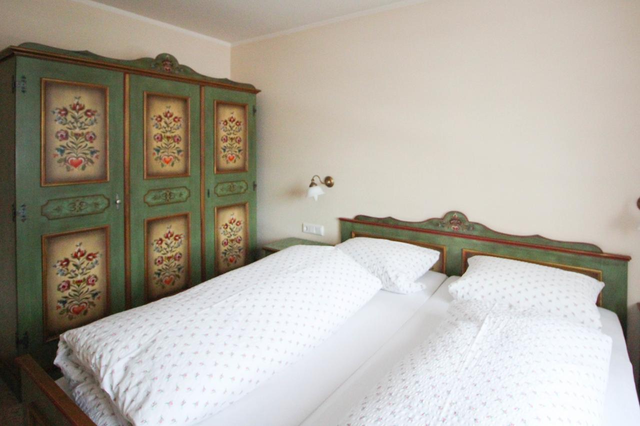 Apartments- Und Ferienhaus Anton Гарміш-Партенкірхен Екстер'єр фото